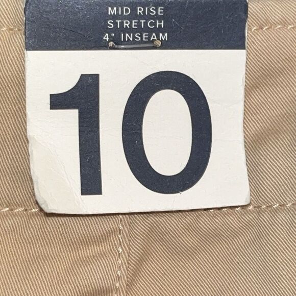 Gap 4” Downtown Khaki Shorts - Picture 5 of 7